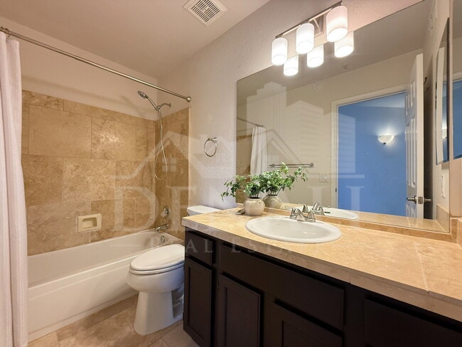 Building Photo - 14204 N 100th Pl