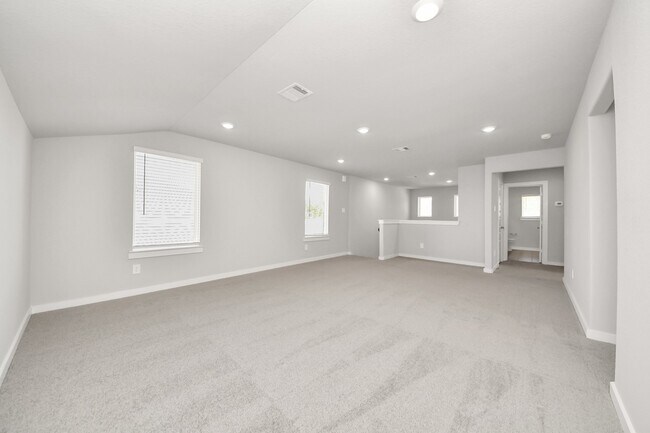 Building Photo - 16690 Sterling Clf St