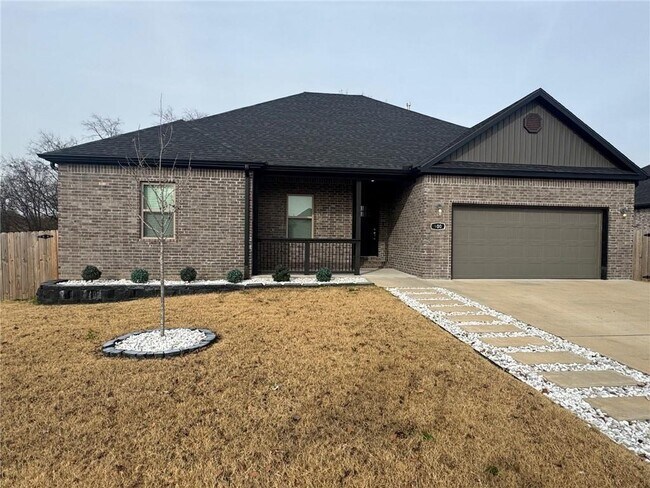 Building Photo - 500 Ryder St