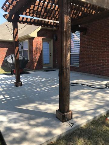 Building Photo - 8410 Stoneview Dr