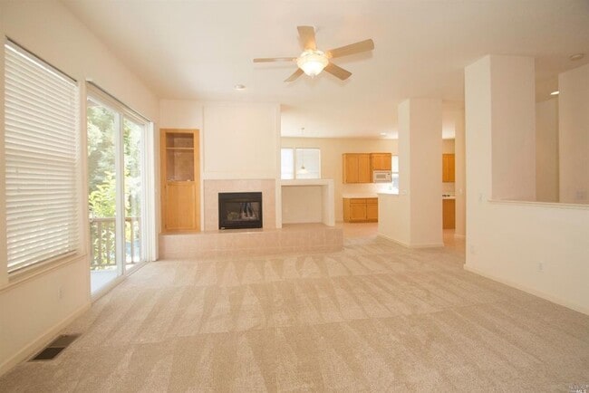 Building Photo - Beautifully Updated 5 Bedroom, 4 Bath Home...