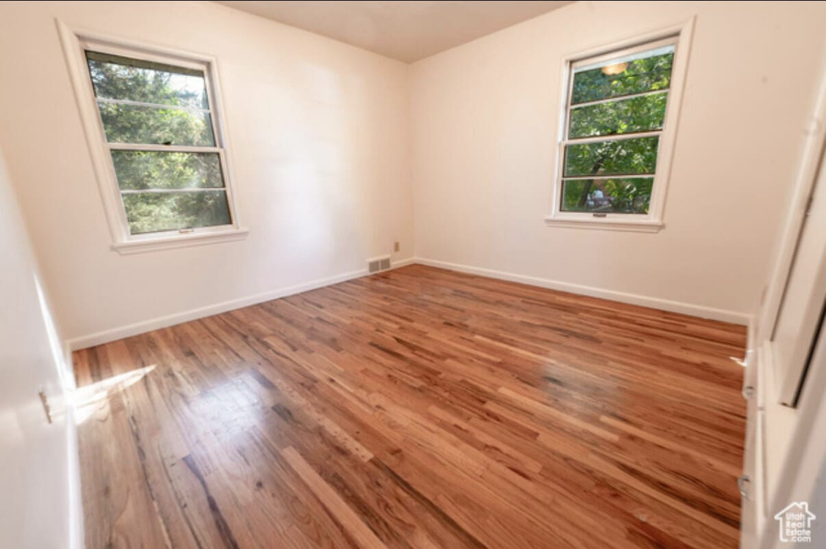 Building Photo - 855 36th St