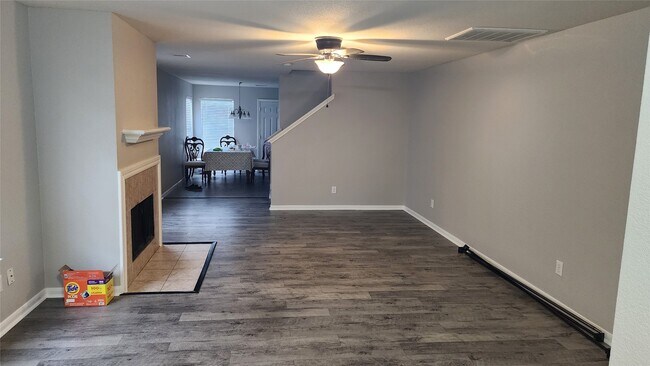 Building Photo - 22207 Greengate Dr