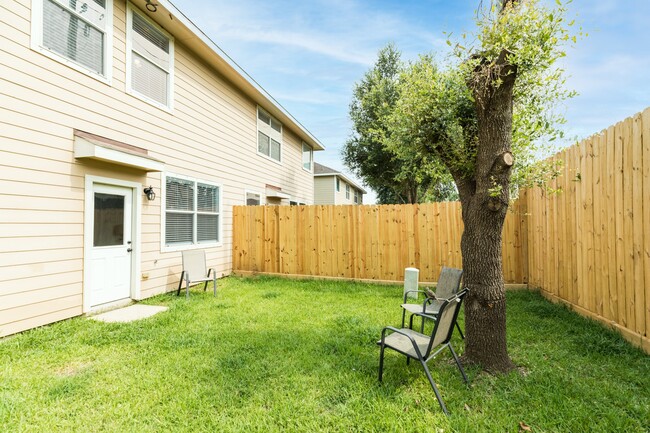 Building Photo - 345 Brandy Ridge Ln