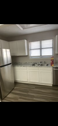 Building Photo - 2807 London Ct