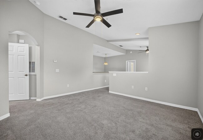Building Photo - 821 Grand Regency Pointe