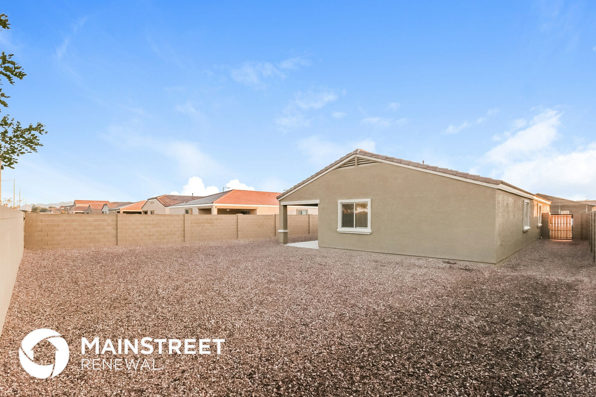 Building Photo - 9068 S 254th Dr