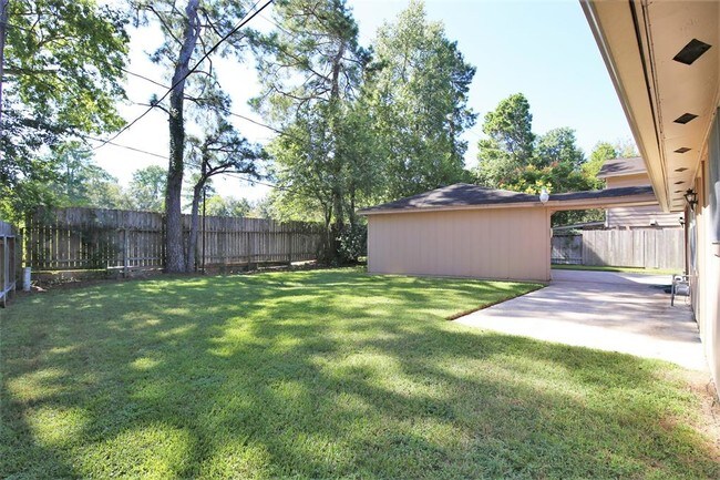 Building Photo - 10615 Windriver Dr