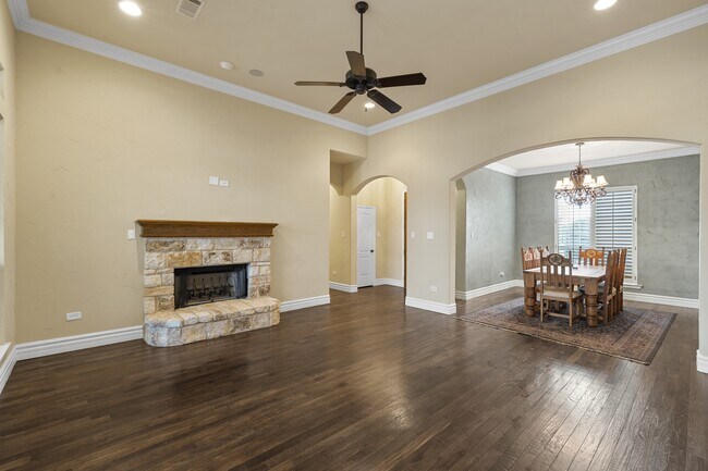 Building Photo - 7030 Flagstone Cir