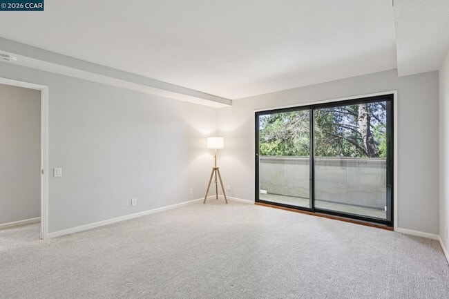 Building Photo - 1541 Moraga Way