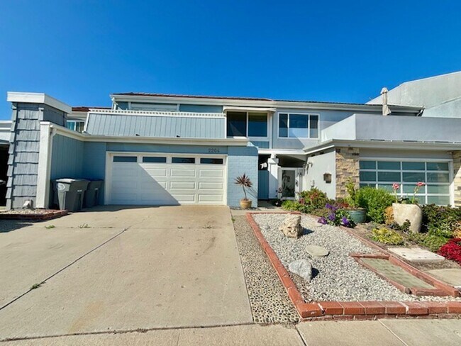 Building Photo - 2204 Kingsbridge Ln