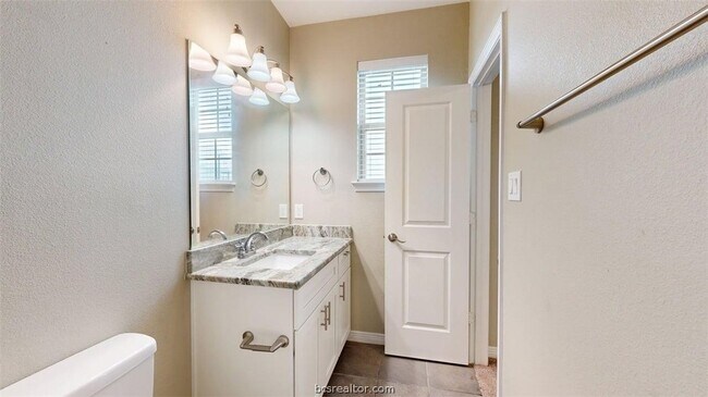 Building Photo - 2139 Big River St