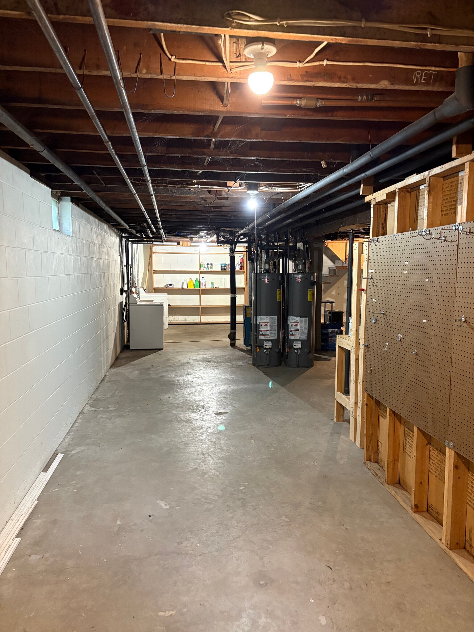 Basement - 2411 Como Ave