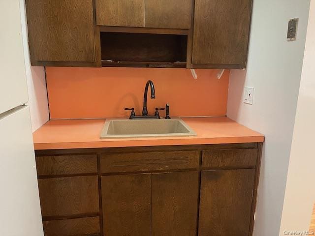 Building Photo - 212 5th Ave