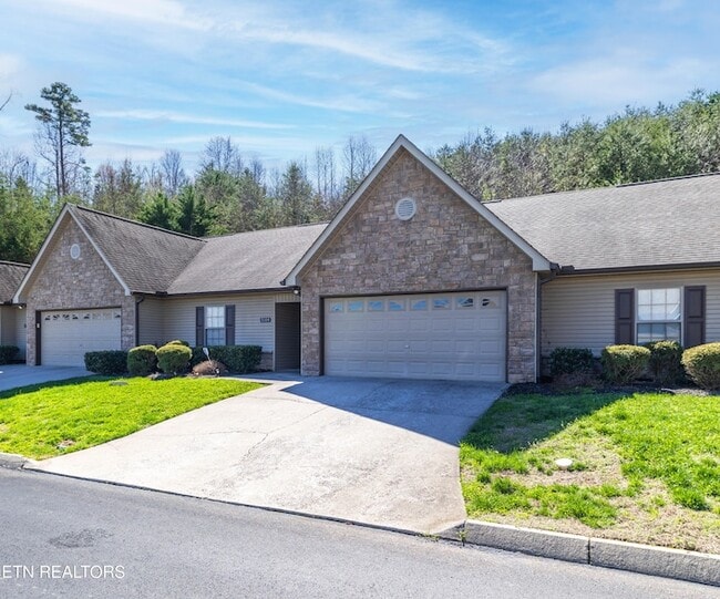 Building Photo - 5104 Cates Bend Way