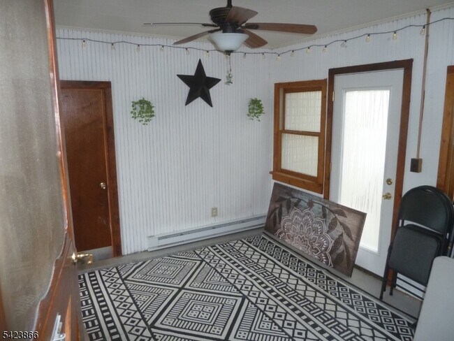 Building Photo - 72 Kennedy Rd