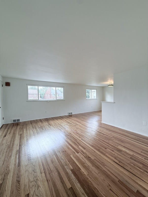 Building Photo - 241 Bauman Ave