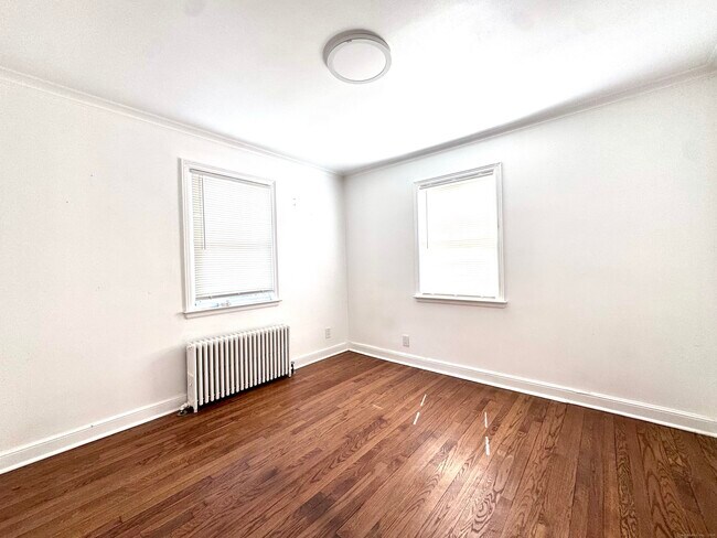 Building Photo - 147 Cornhill St