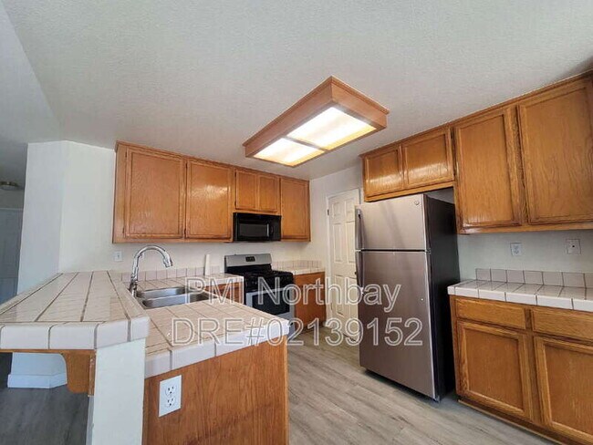 Building Photo - 937 Iron Dr