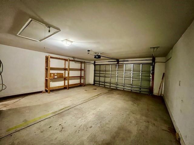 Building Photo - 9030 Dawes Oak Dr