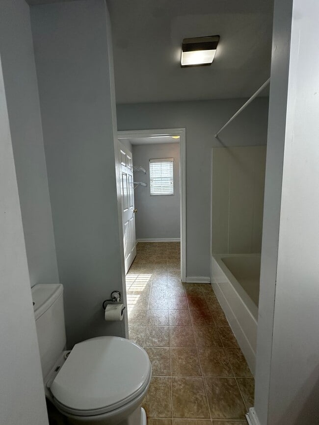 Building Photo - 1643 Wood Song Ln