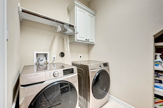 Building Photo - 39 Marino Dr