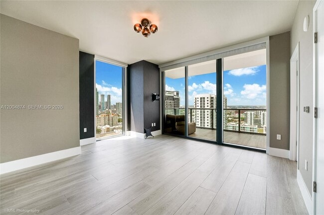 Building Photo - 788 NE 23rd St