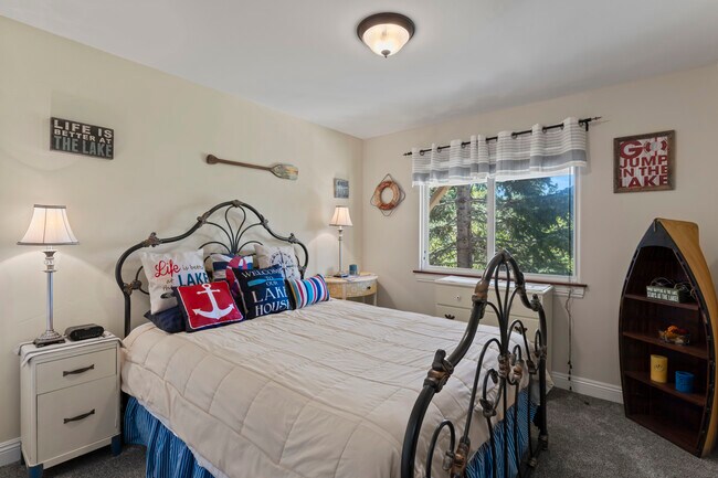 Building Photo - 26520 Walnut Hills Dr
