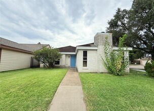 Building Photo - 11135 Bellspring Dr
