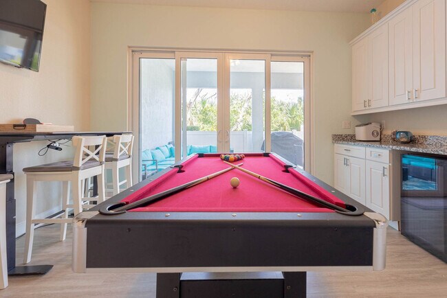 Building Photo - 36 Moody Dr