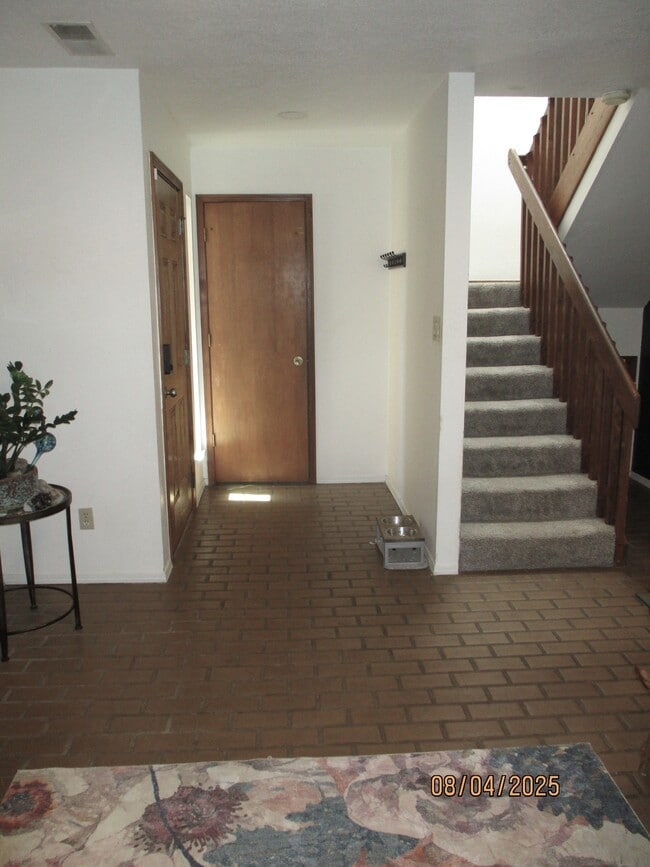 Building Photo - 9335 Osuna Pl NE