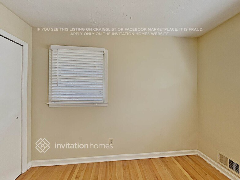 Building Photo - 5437 Janice Ln SW