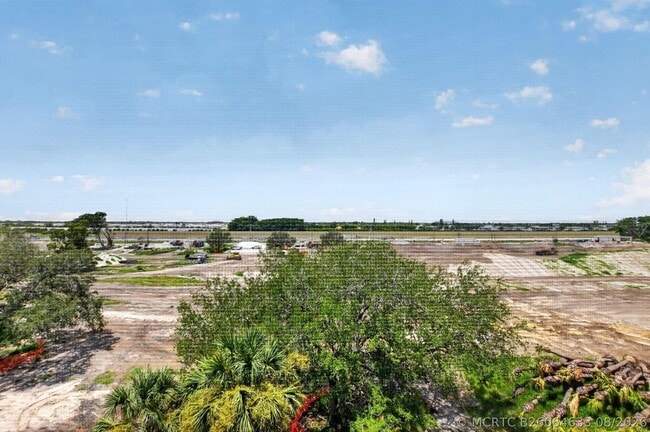 Building Photo - 7835 Lakeside Blvd