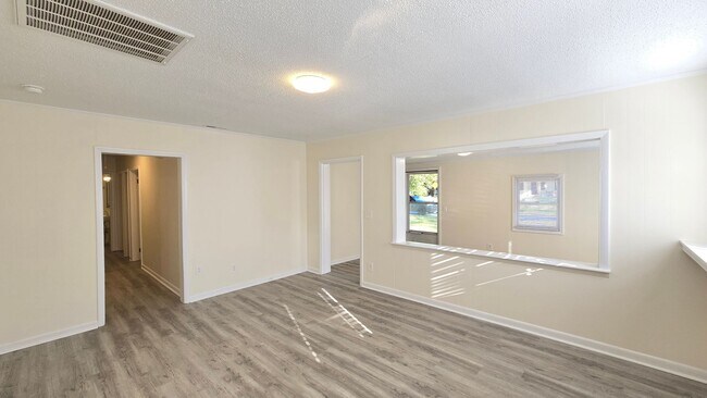 Building Photo - WRIGHTSVILLE AVENUE - 4 Bedroom - Minutes ...