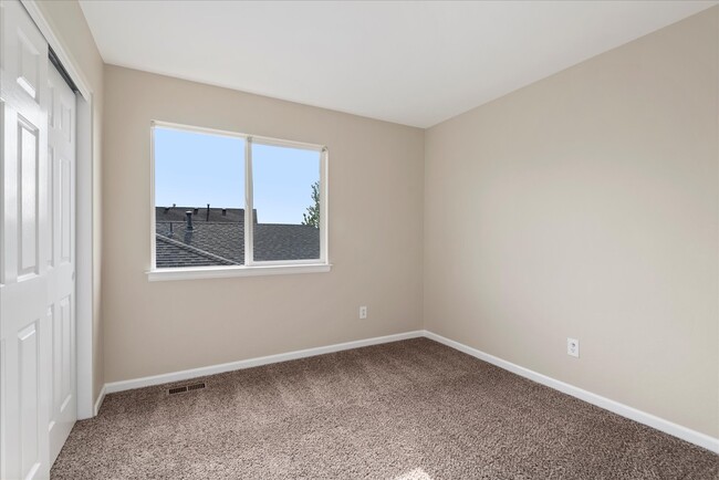 Building Photo - 10147 S Cherryhurst Ln