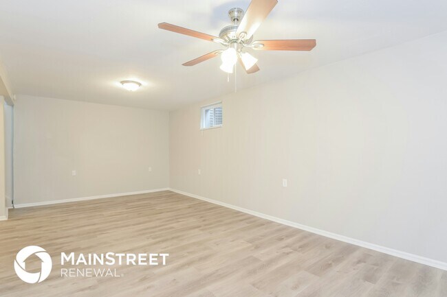 Building Photo - 11829 Lavinia Ln