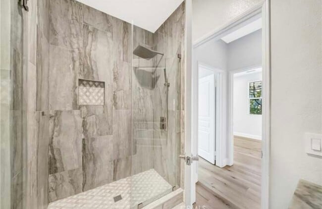 Building Photo - 16 Shelburne St