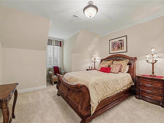 Building Photo - Lease OR Lease to Own