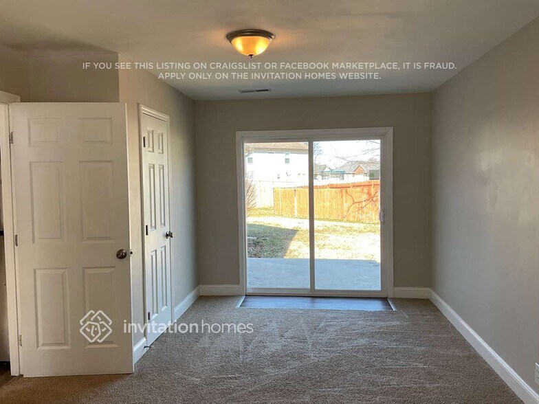 Building Photo - 916 Red Feather Trail