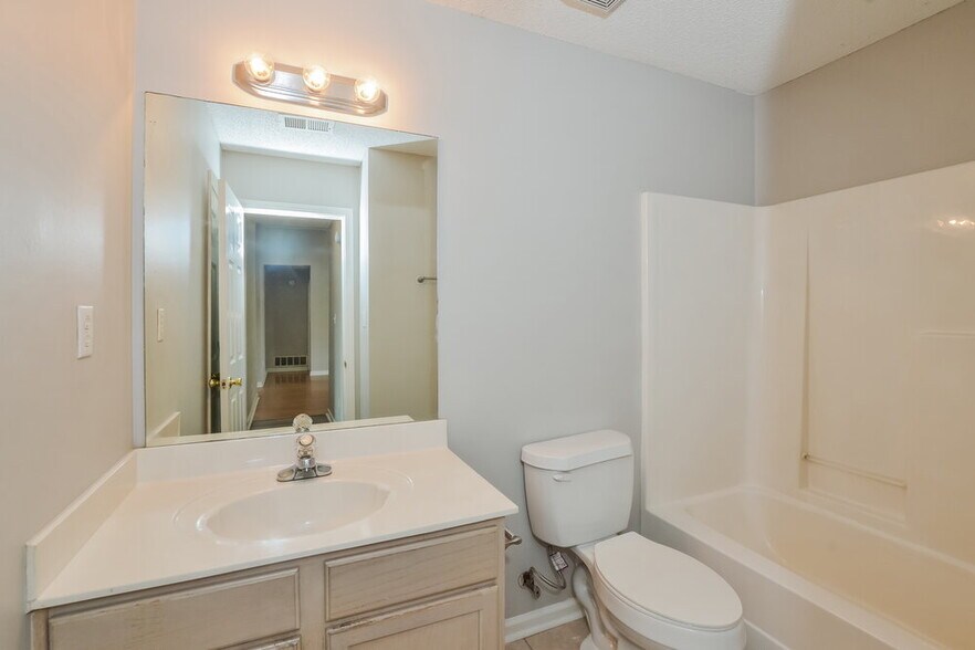 Building Photo - 6967 Naples Dr