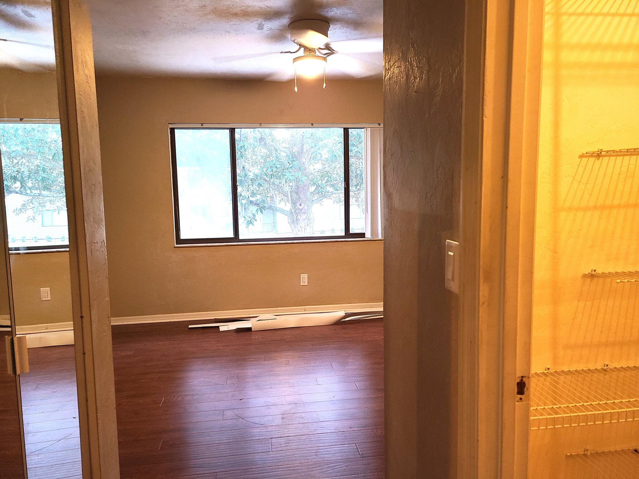 Building Photo - 6124 SW 8th Pl