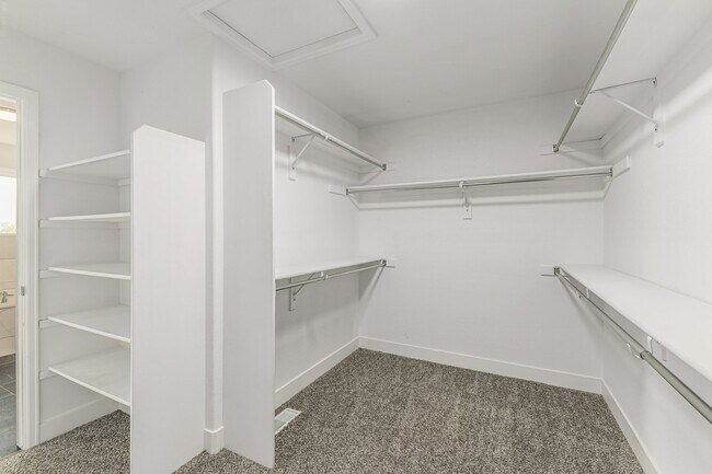 Building Photo - 3455 Grove St