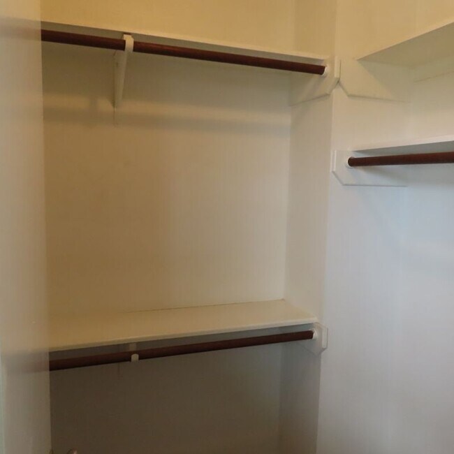 Building Photo - 4115 McFarland Dr