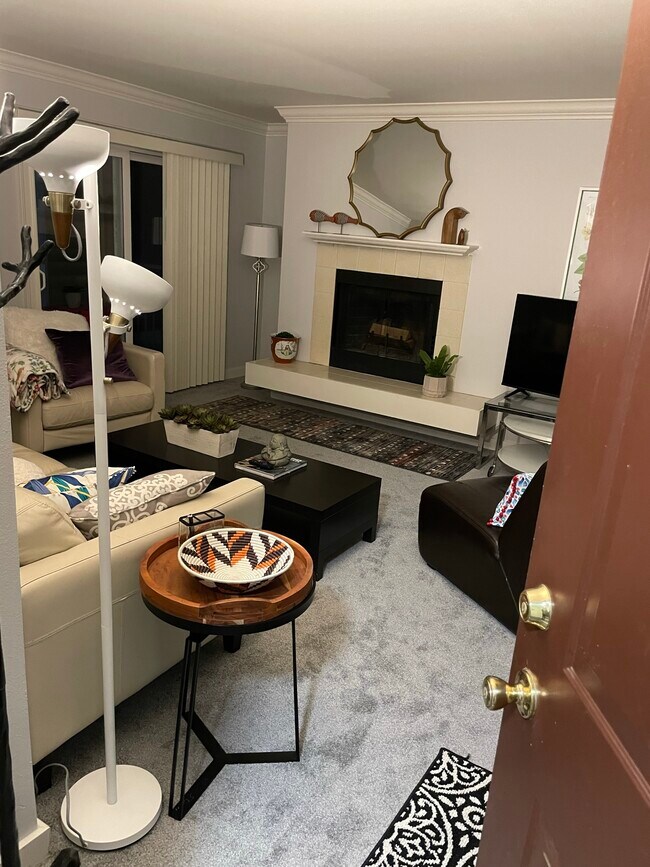 Living room - 12303 Harbour Pointe Blvd