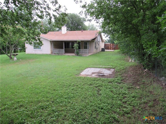 Building Photo - 4802 Shawn Dr
