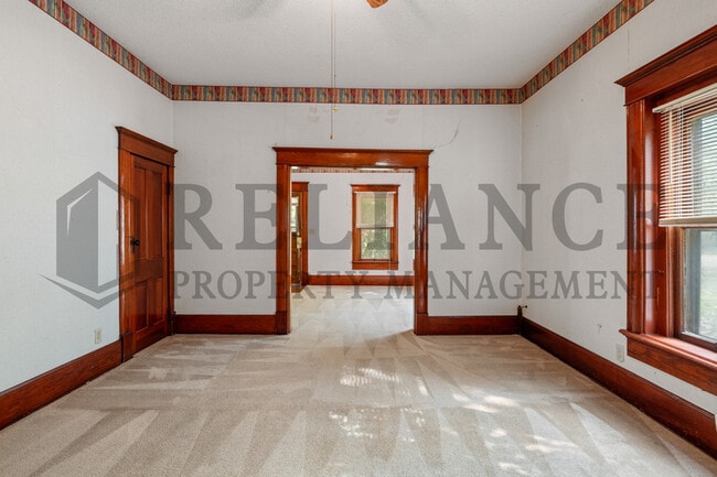 Building Photo - 109 N Emporia St