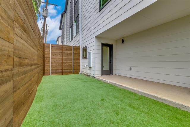 Building Photo - 5609 Live Oak St