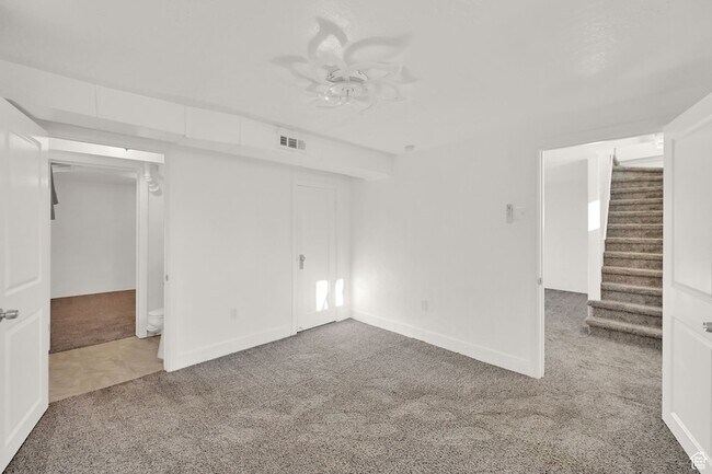 Building Photo - 7899 S Grant St