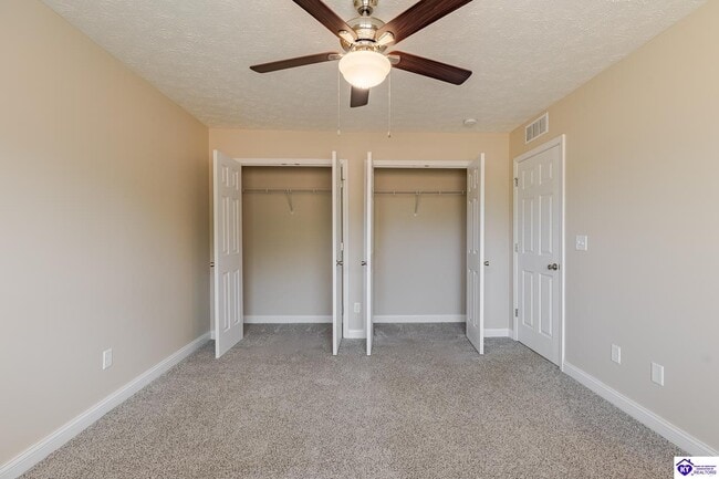 Building Photo - 305 Breckinridge Cir