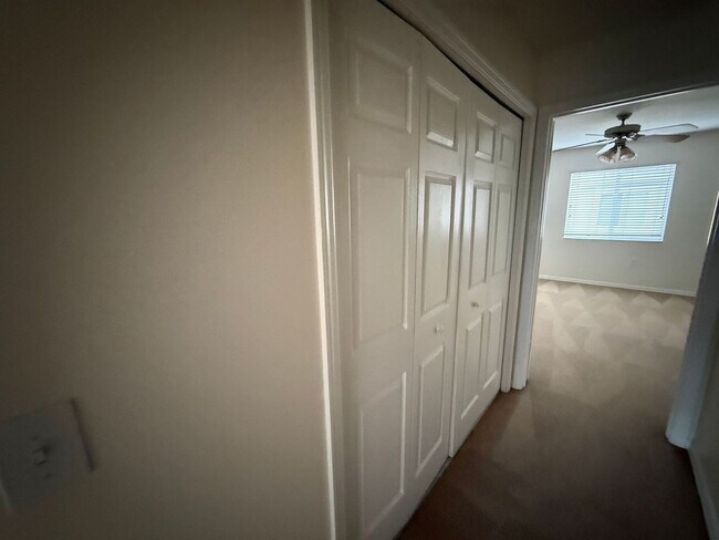 Building Photo - Beautiful 2 Bedroom, 2.5 Bath Townhome for Rent in The Hammocks!
